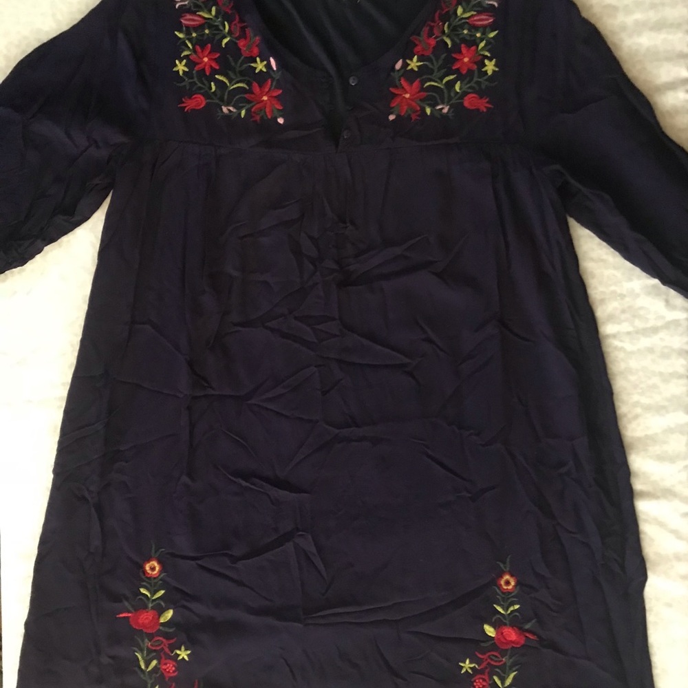 Embroidery dress